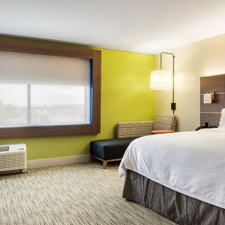 Holiday Inn Express & Suites Racine By Ihg Екстериор снимка