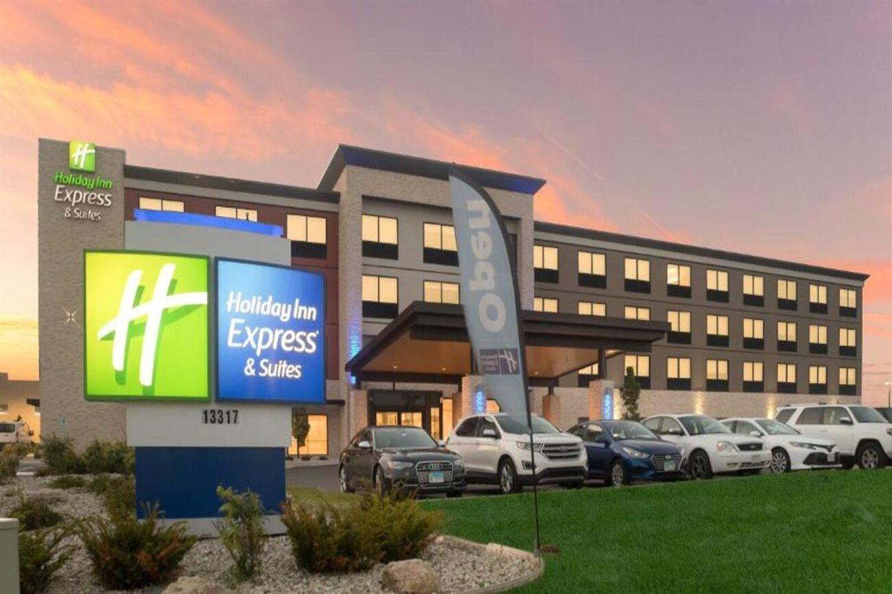 Holiday Inn Express & Suites Racine By Ihg Екстериор снимка