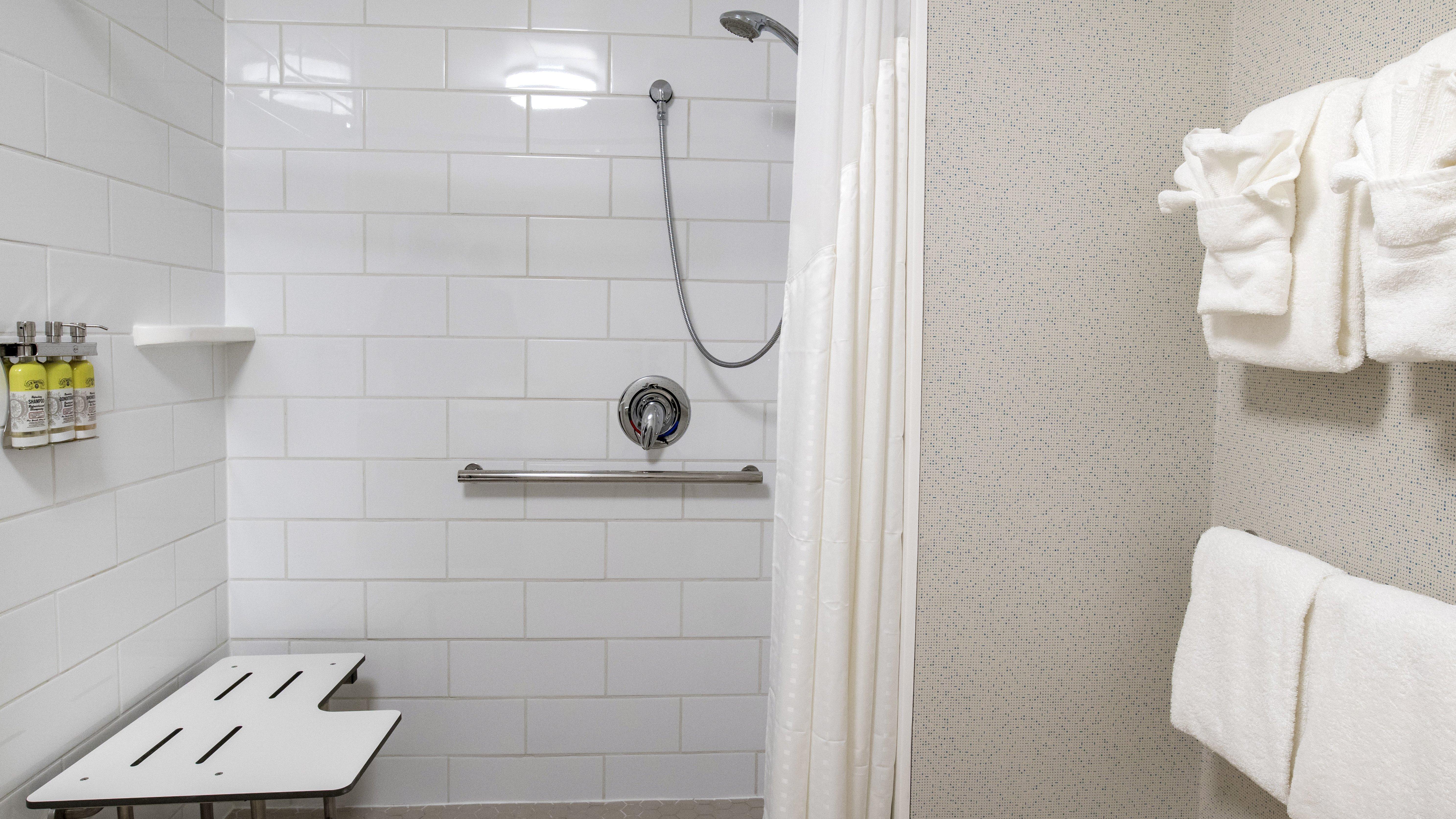 Holiday Inn Express & Suites Racine By Ihg Екстериор снимка
